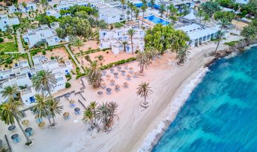 HARI CLUB BEACH RESORT